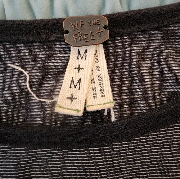 We the Free Scoop Neck Striped T-shirt Size Medium - EUC - Picture 5 of 6